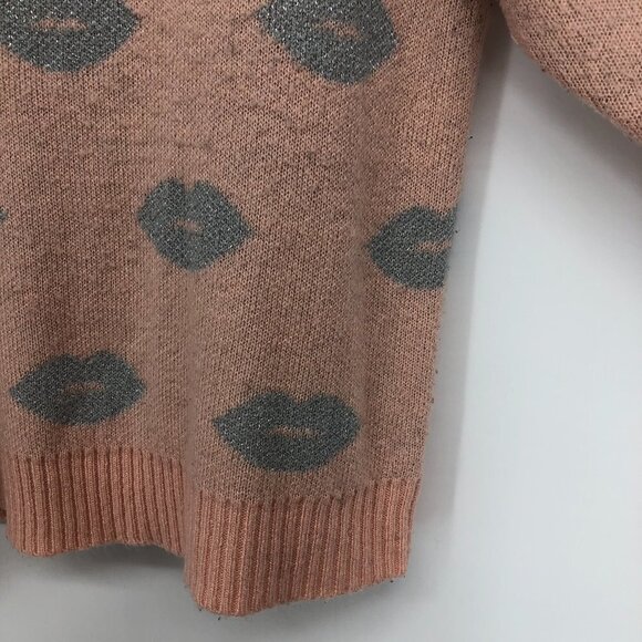 Torrid Pink Silver metallic Lip Print fuzzy Crewneck sweater size 2X - Picture 12 of 16